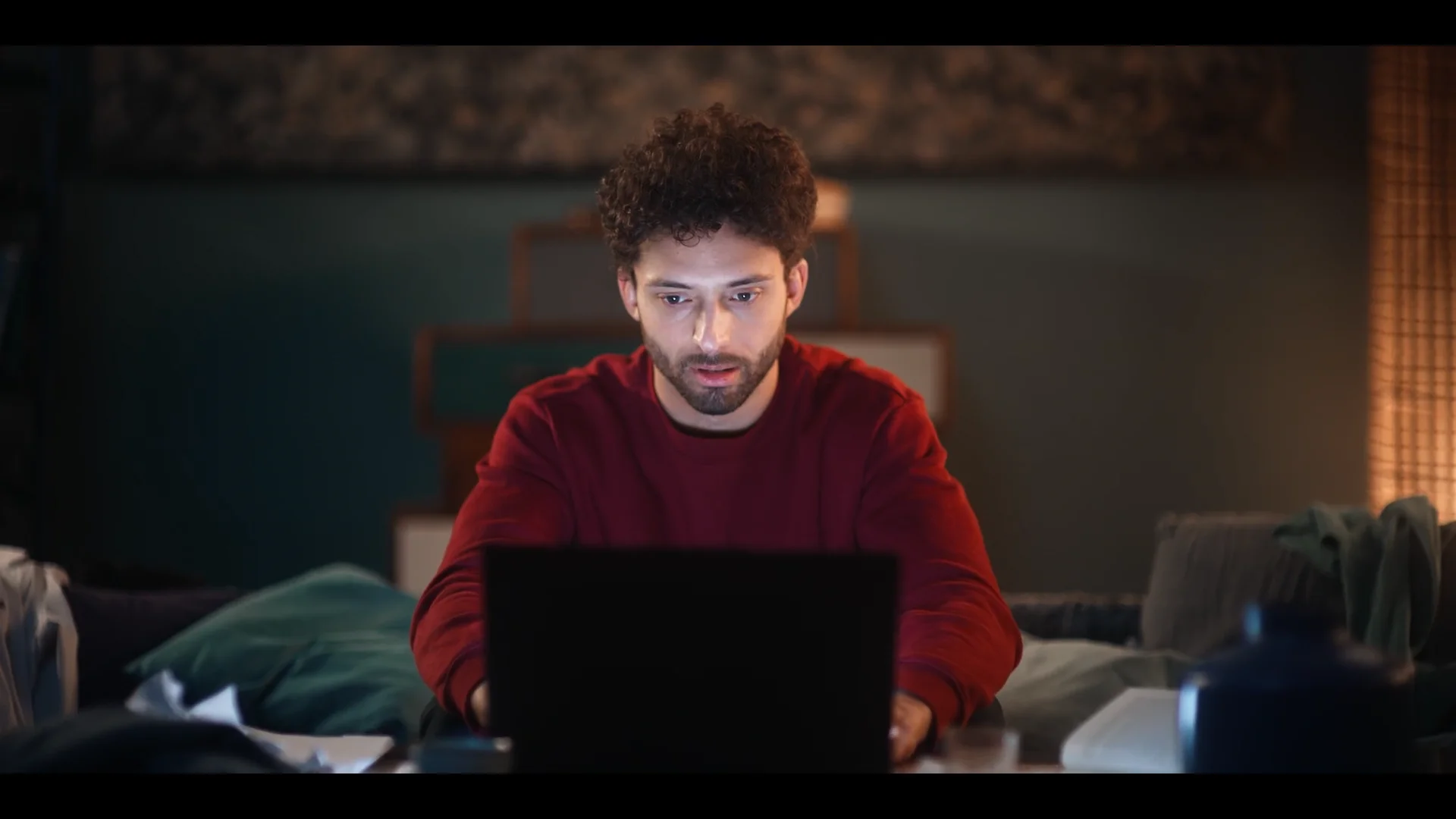 Interfaccia dashboard Starvegas con evidenziati i pulsanti di login e le sezioni giochi