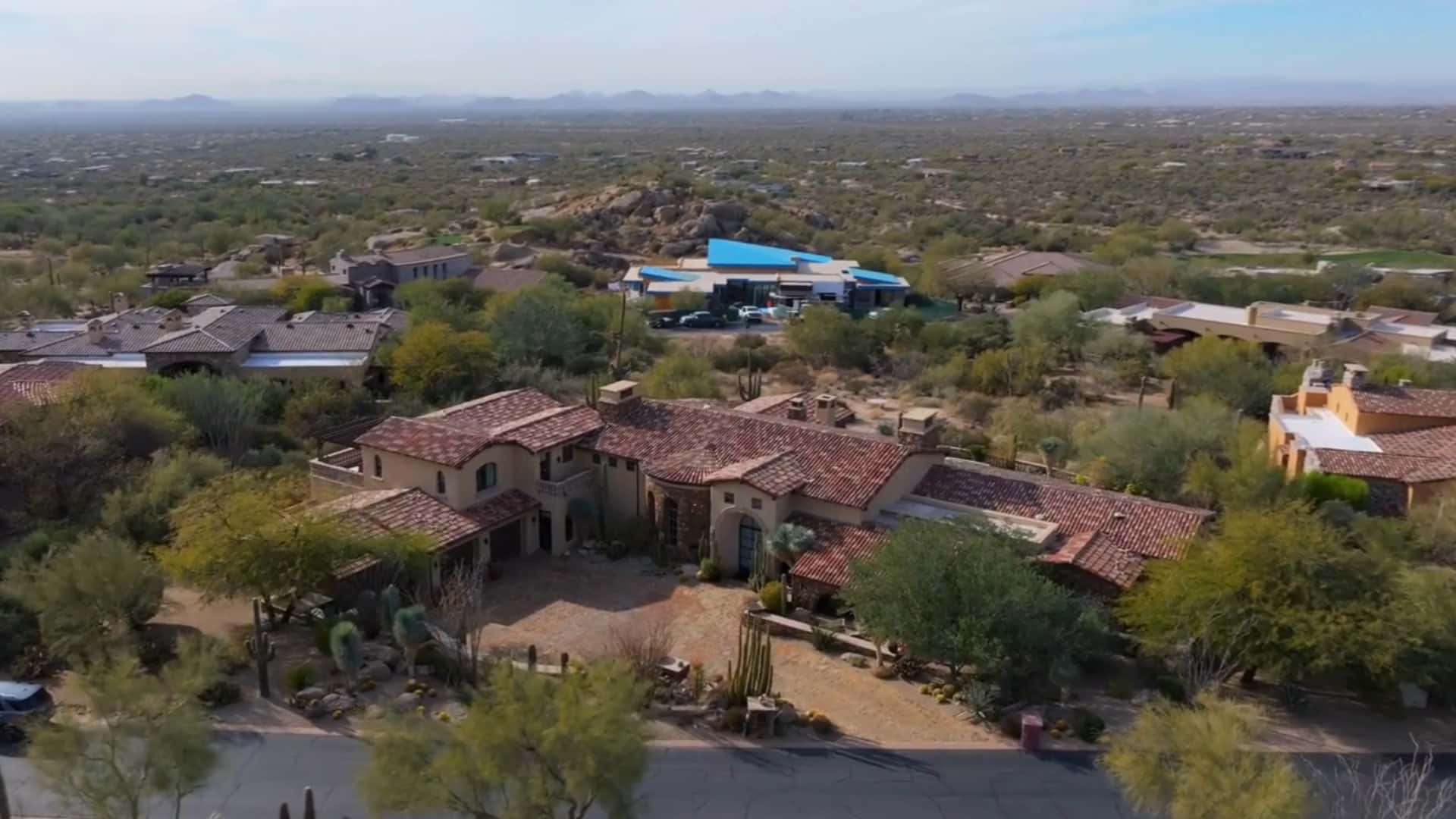 luxury property thumbnail