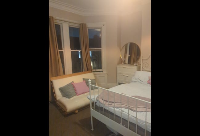 Massive double in friendly professional house  Main Photo