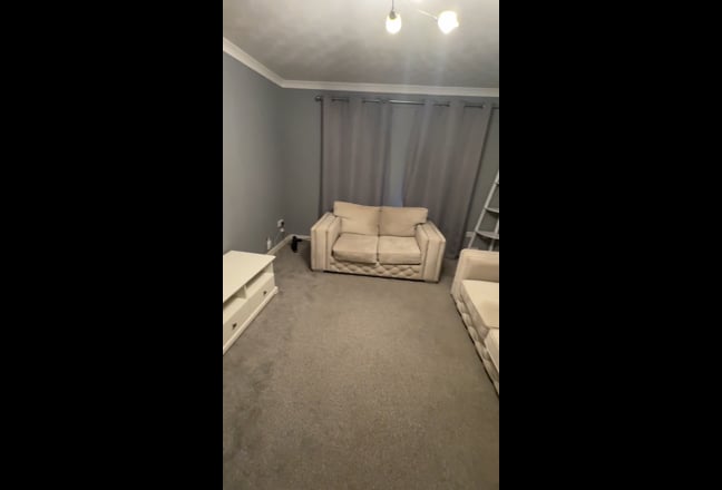 1 Room to rent at G32 Main Photo