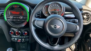 MINI HATCHBACK 2014 (14)