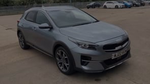 KIA XCEED 2022 (22)