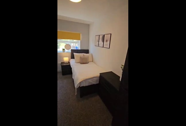 Modern Room Near Centrum 100– Fully Furnished | Al Main Photo