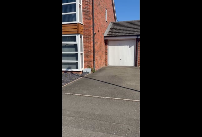 Ideal for Group of Contractors- £600 per Week Main Photo