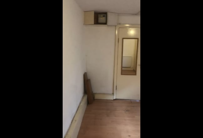 097Y-Hammersmith- Double Studio Flat,Single Person Main Photo
