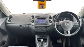 VOLKSWAGEN TIGUAN 2016 (16)
