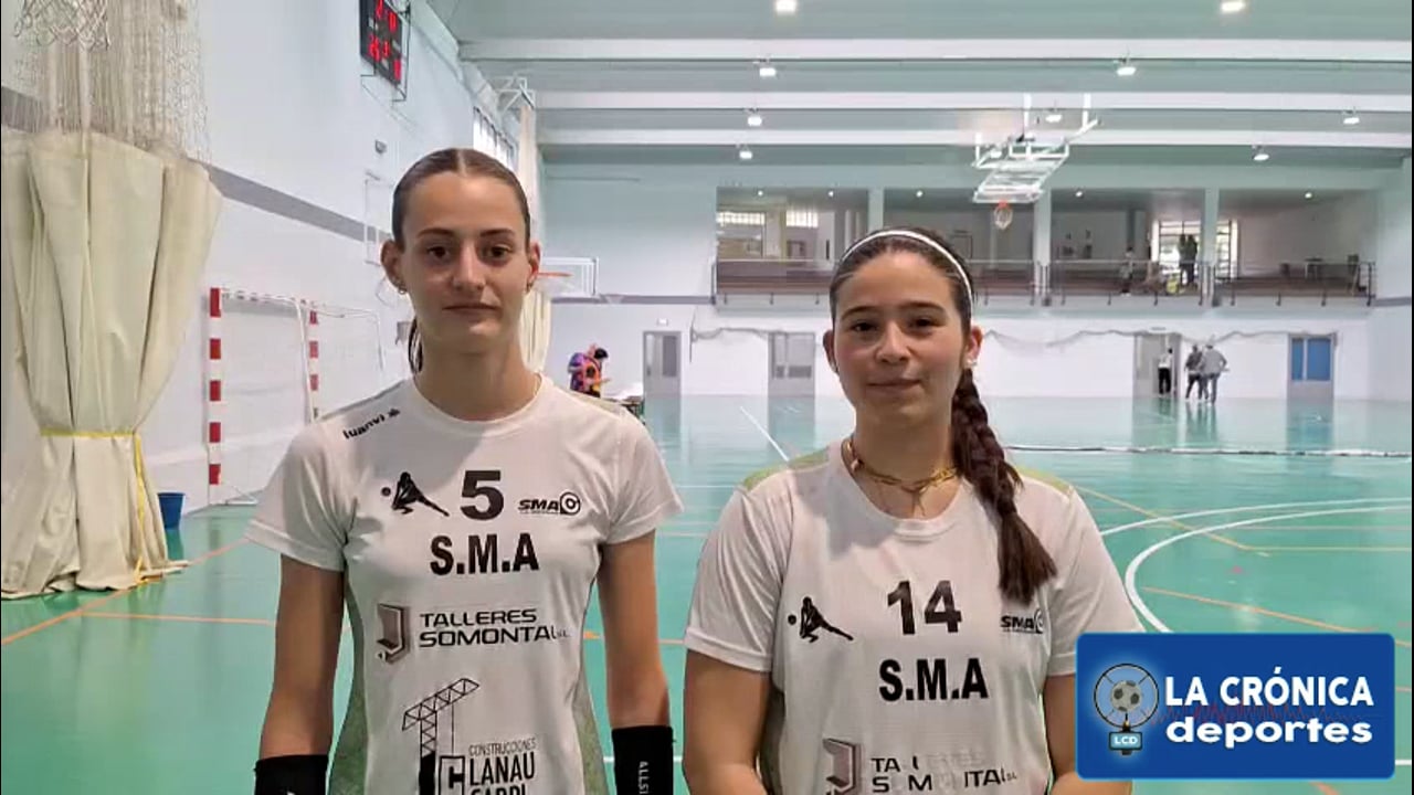IRENE E IXEIA, FERNANDO Y TOÑO (Jugadoras y Entrenadores Equipo Voleibol Femenino SMA Barbastro) Última jornada de liga y victoria de la SMA ante el CV Cuarte por 3-0. Este sábado 17/05 se disputa en Barbastro la final four por el título de la categoría.