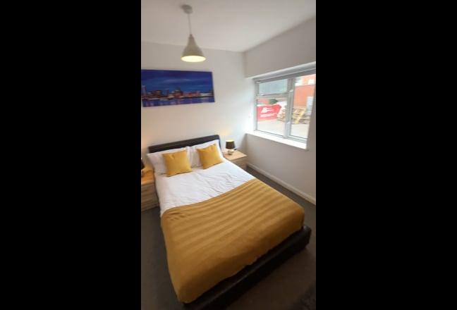 Furnished Rooms with En Suite in Mansfield Main Photo