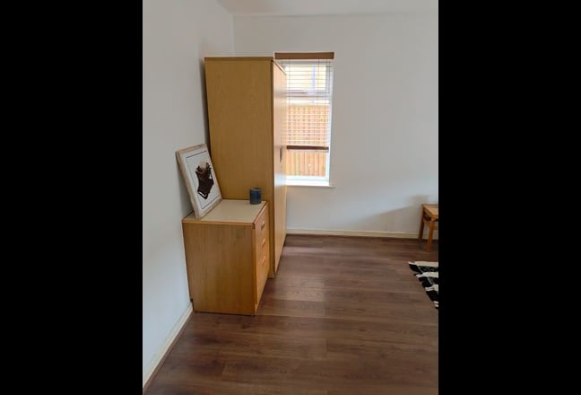 ZERO Deposit - Couple/sharer Rm + Car parking spa Main Photo