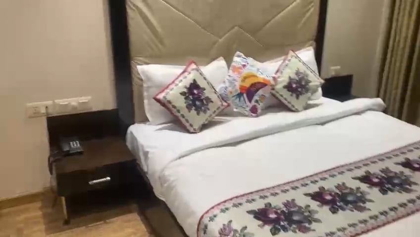 https://i.vimeocdn.com/video/2016521812-b14866a5fbced0fc9612c723e4231db140b0db4a88a4c527a493262afd992200-d