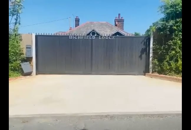 House Share Main Photo