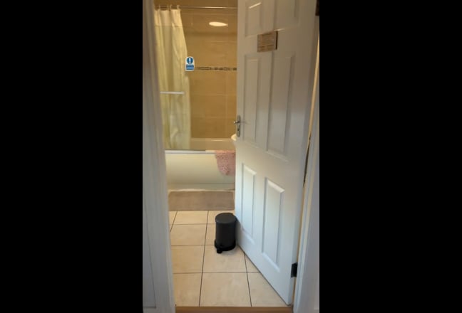 Photo 1: undefined