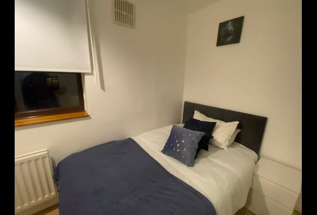 Premium Large Double in newly refurbished HMO Main Photo