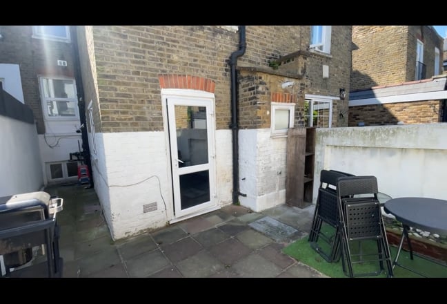 All inclusive 2 bed flat in Fulham SW6 Main Photo