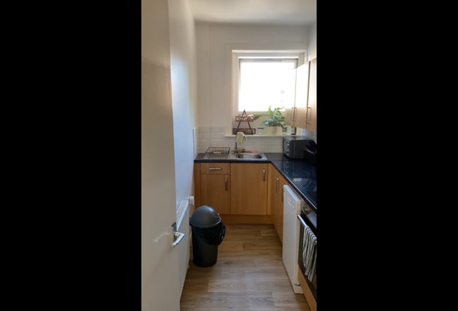 Video 1: communal kitchen 