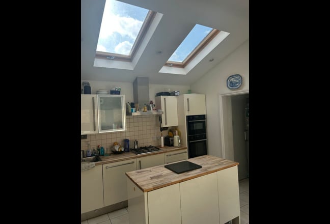  Double Room in House in South London Main Photo