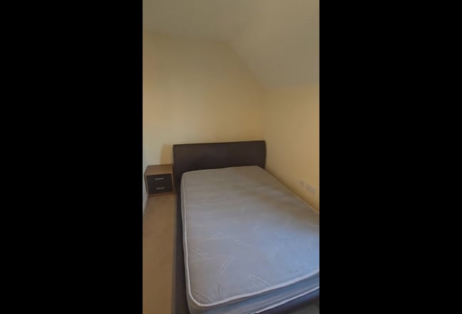 Photo 1: undefined