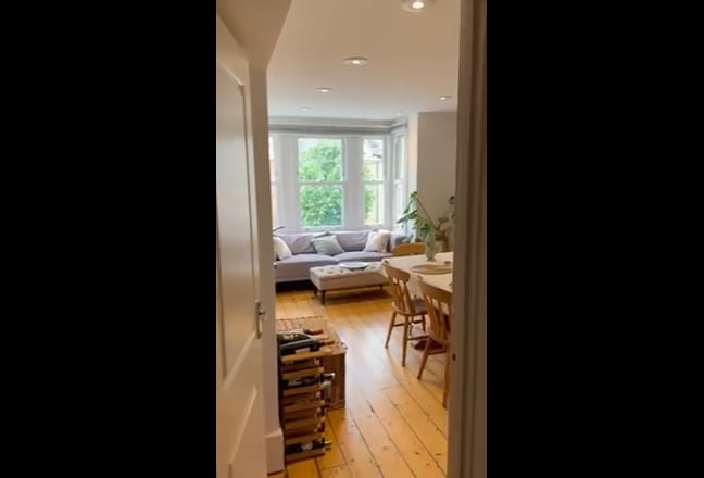 Double room in Clapham South close to station  Main Photo
