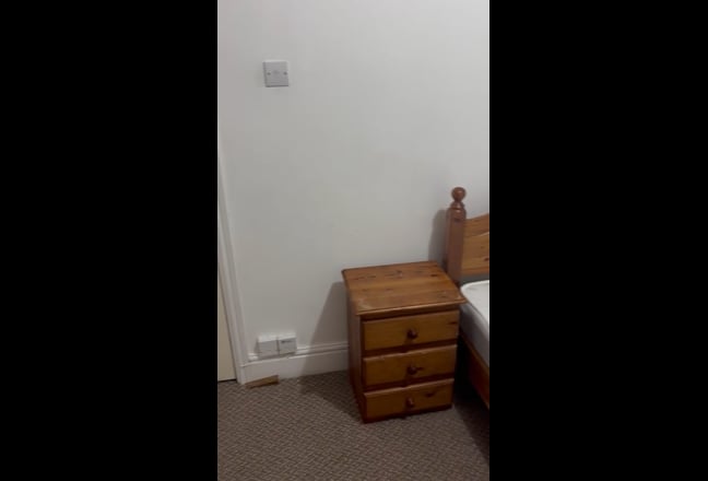 Luxury Large Size Furnished Room Main Photo