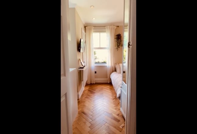 Brand-New Private Studio in Prime West Kensington Main Photo