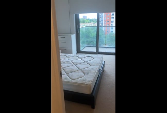 BRAND NEW 1 mint Lewisham station  Main Photo
