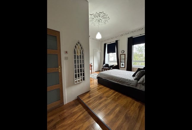 Beautiful Flat Near University of Glasgow G3 Main Photo