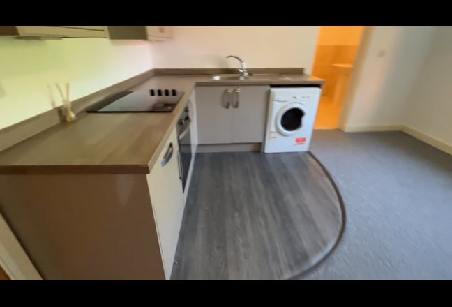 Part Furnished Studio with Parking in Edwinstowe Main Photo