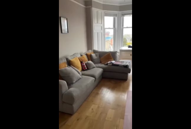 Gorgeous flat on McDonald road  Main Photo