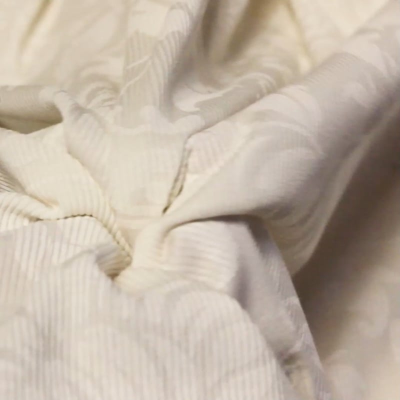 Vidéo: Jersey côtelé imprimé 100% coton -  Floral blanc