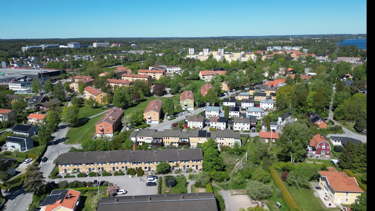 5 rum Radhus på Linnés Väg 164 Häggvik Sollentuna kommun - bild 2