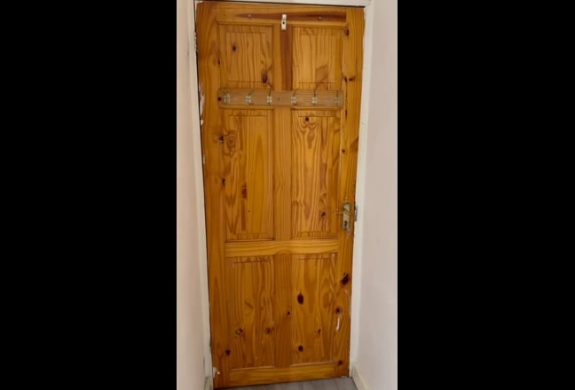 Spacious room available to rent in Hayes, UB3 Main Photo