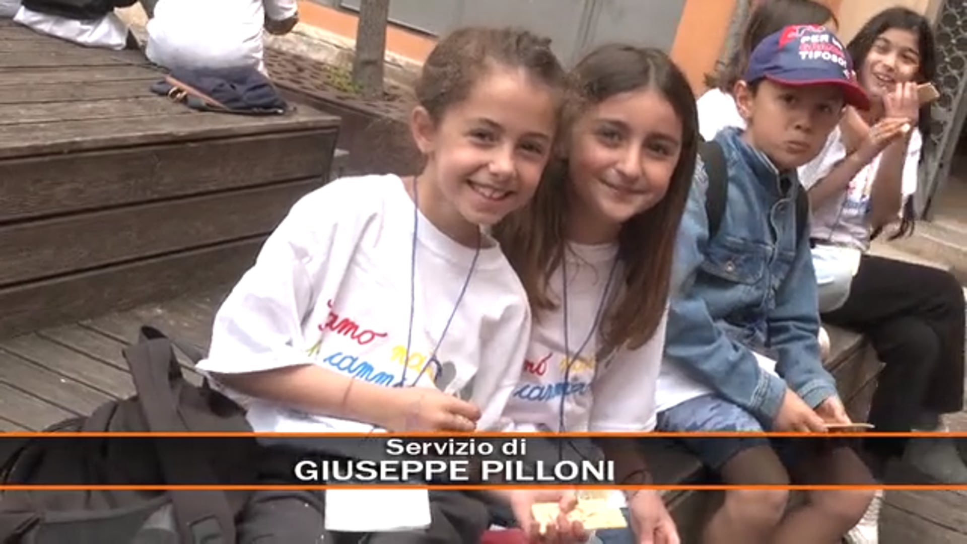 Sono state premiate a Palazzo d’Accursio le classi vincitrici della 16esima edizione di “Siamo nati per camminare”