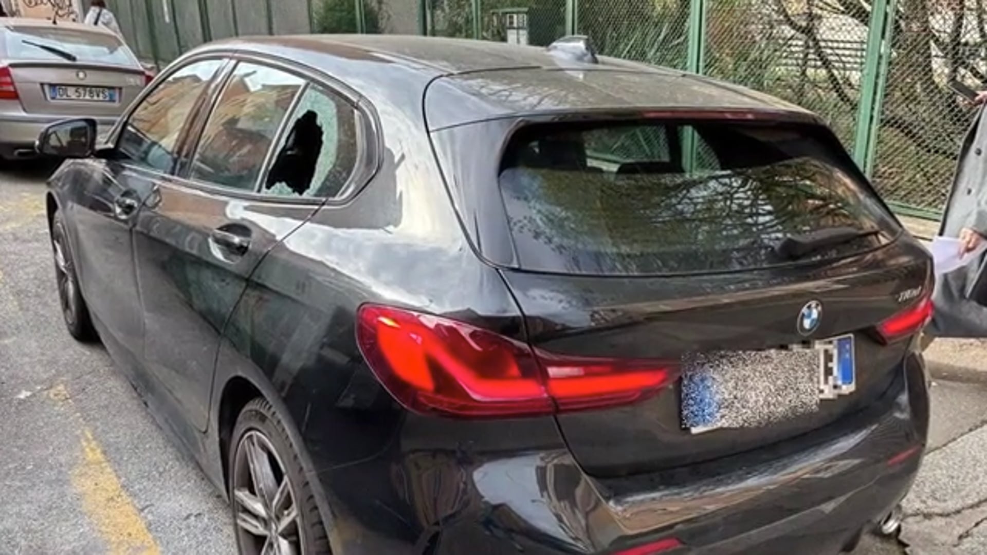 Ancora ‘spaccate’ sulle auto in Bolognina: “Per me è la sesta volta”