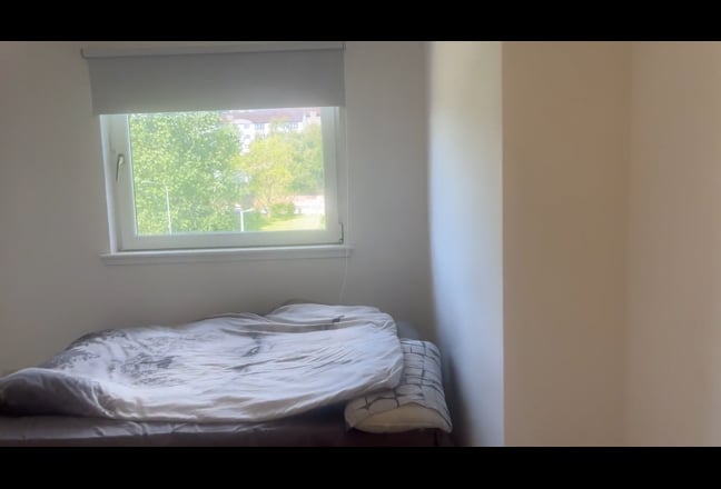 Room to let 10 min walk to city centre  Main Photo