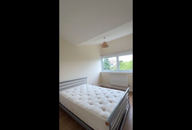 4-Bed Perfect For Sharers 🌳 – No Deposit Option Main Photo