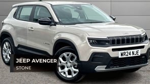 JEEP AVENGER 2024 (24)