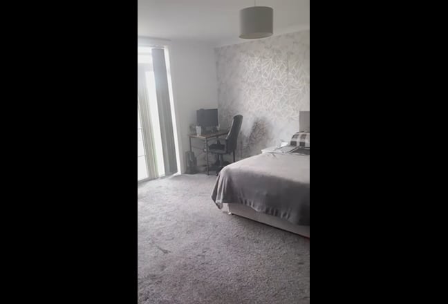 Extra Large Double Room - Available Now!  Main Photo