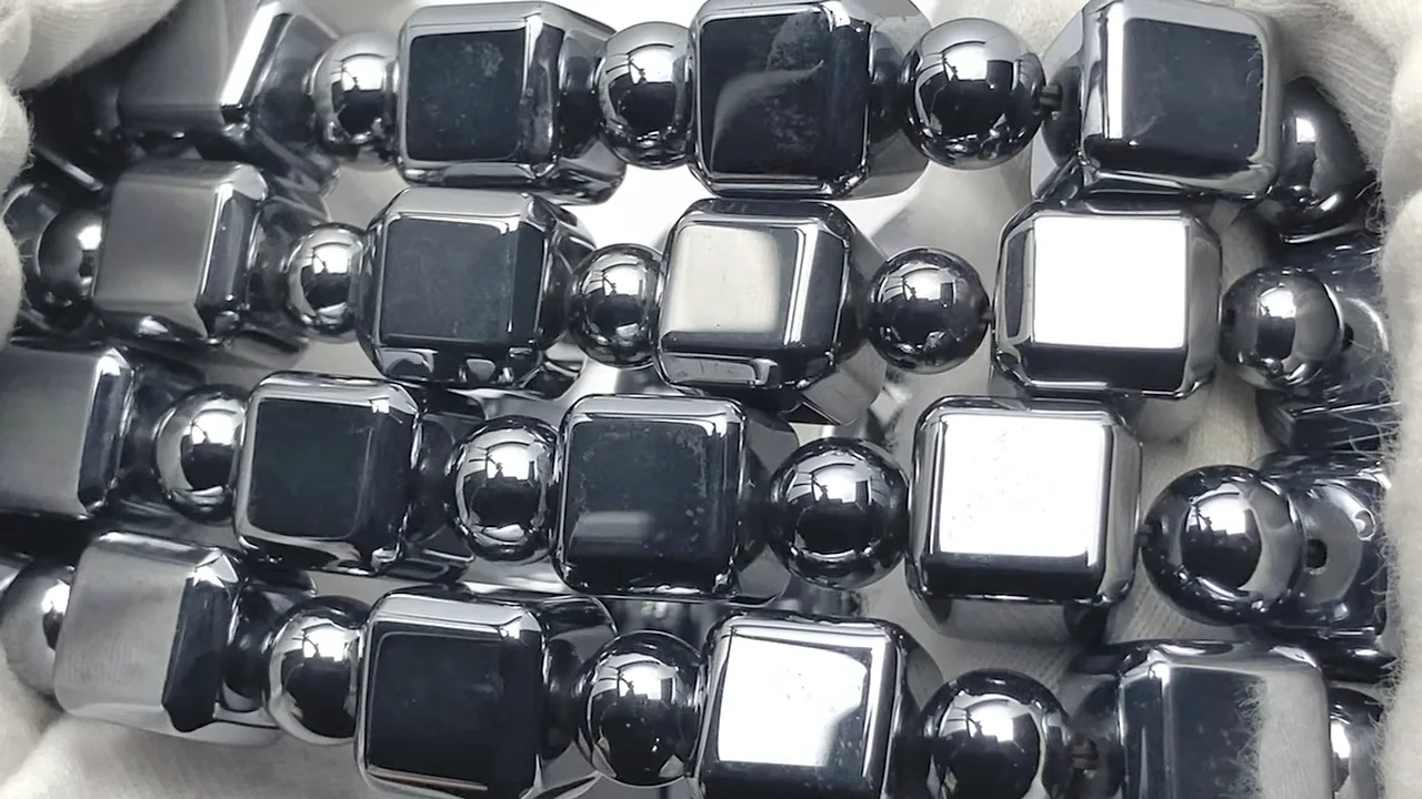 高純度テラヘルツ鉱石 キューブ10×10mm＆ラウンド7mm 1連