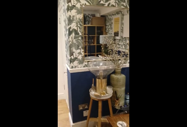 Double room in a quiet flat available from June 28 Main Photo