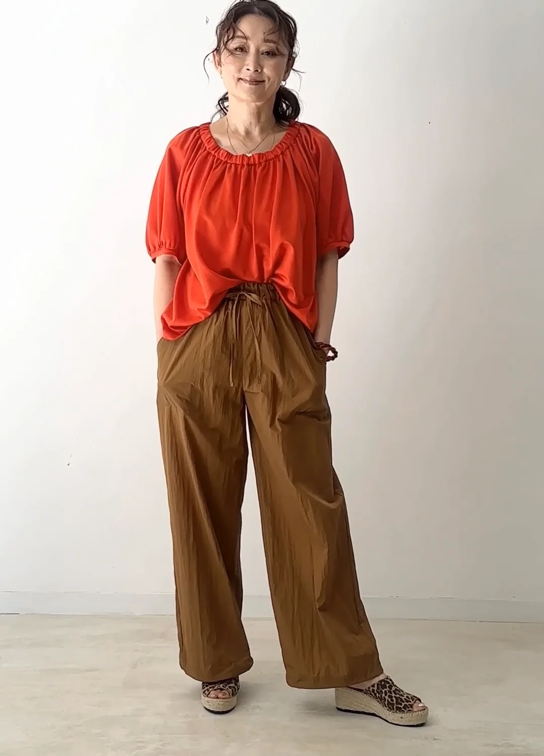 美品 yosa テラウェア　オープンネック　Lサイズ 40代ファッション レディース 清楚なVネックオーバーサイズ