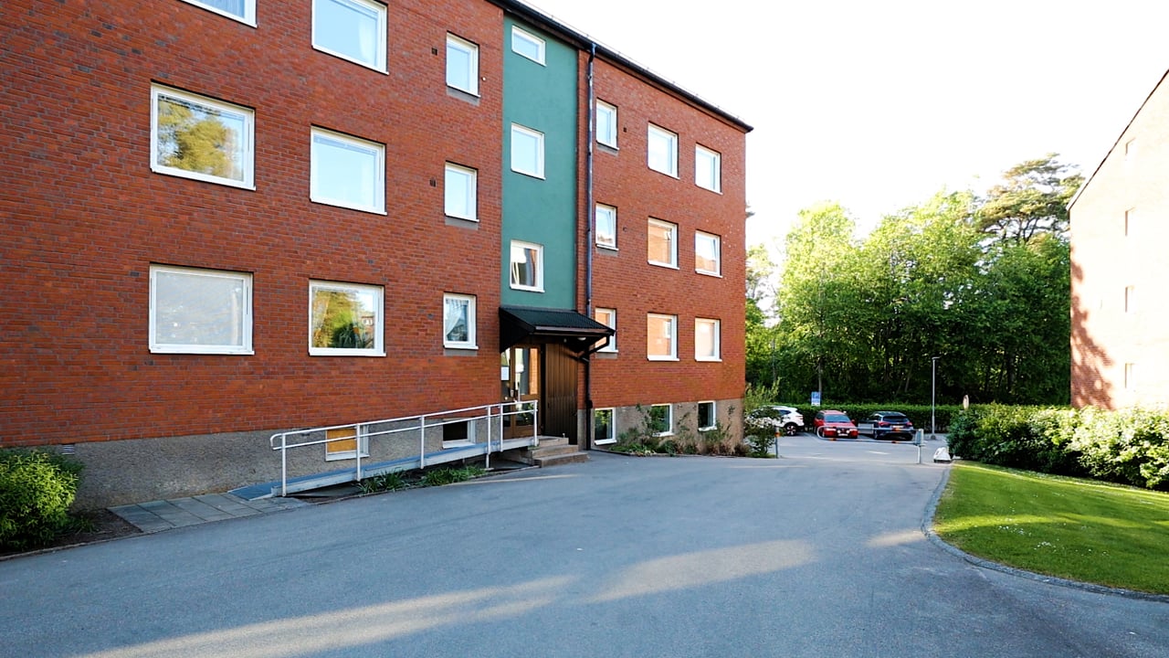 3 rum Lägenhet på Hjortmossegatan 90 Hjortmossen Trollhättans kommun - bild 2