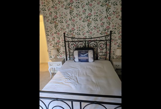 Video 1: Bedroom with en-suite