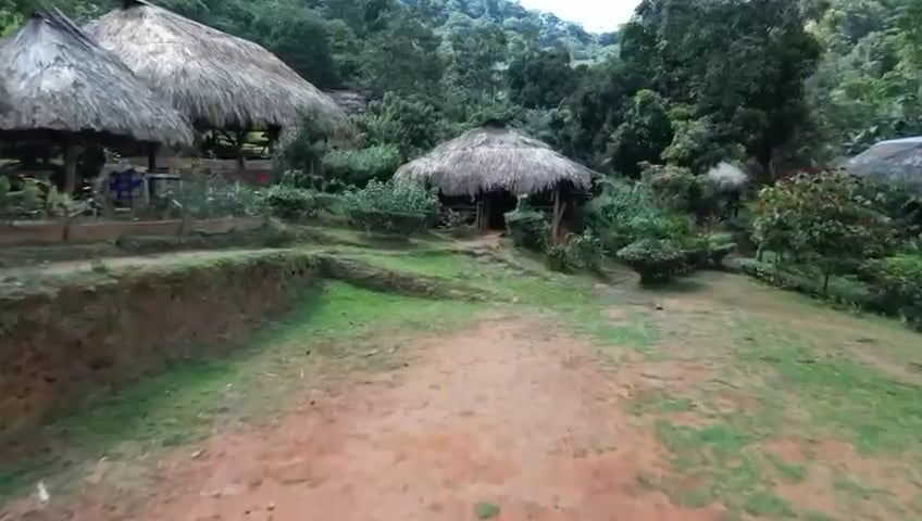 https://i.vimeocdn.com/video/2019239757-bcd5e97cf0b822b88508dac4d9333ebe224904db1bb21d90a0e9c7638385a0b2-d