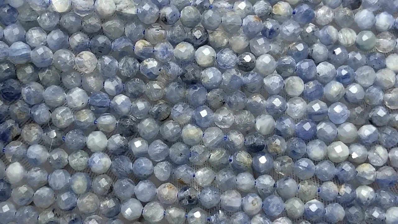 パワーストーン　天然石　カヤナイト　ワンド　243g　No.76 カイヤナイト AA+ ラウンドカット3mm 1連(約36cm)【素晴らしい輝き