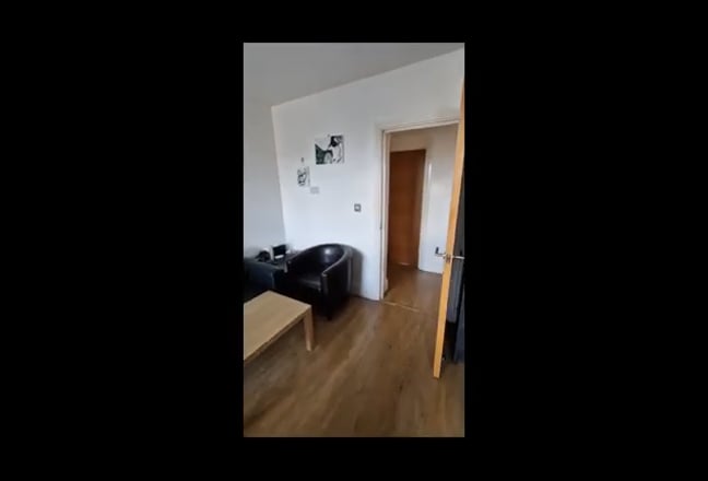 📍 E14 Room for Rent – Move In October! Main Photo
