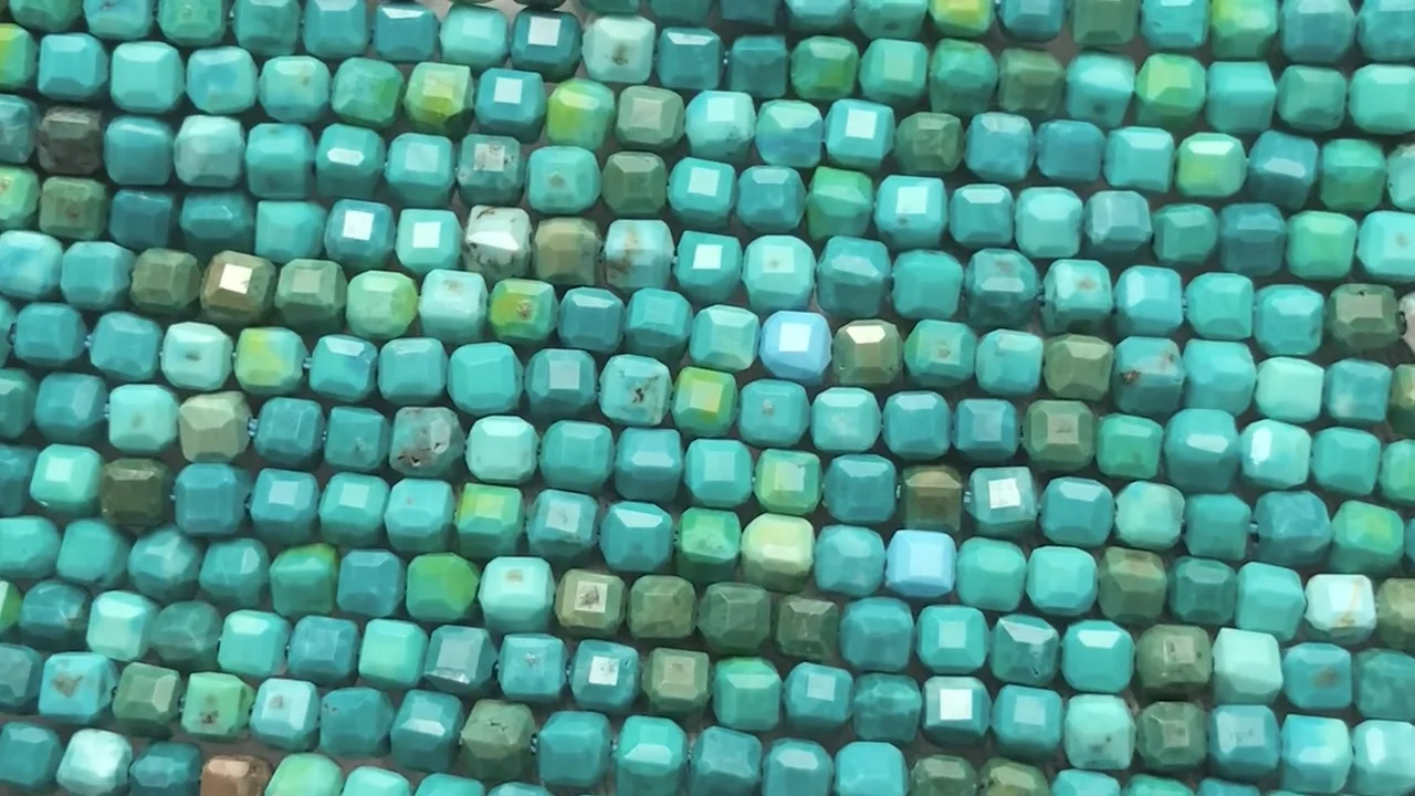 マグネサイトターコイズ キューブカット2.5×2.5×2.5mm 【グリーン】 1