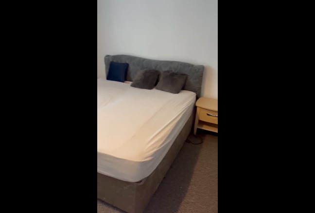 Massive luxury room, 590pm ML3 Main Photo
