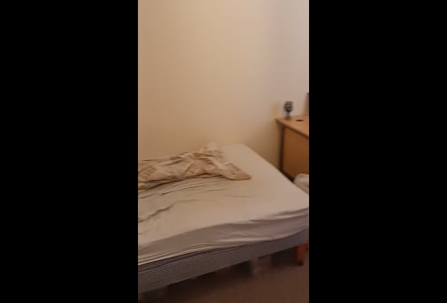 Video 1: Full bedroom