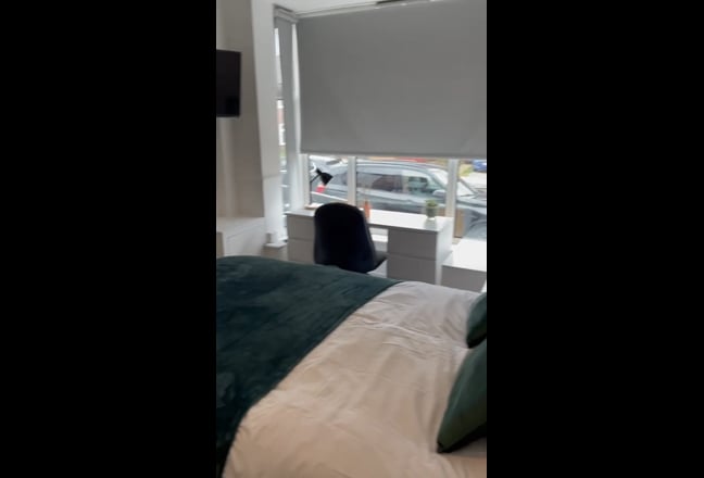 Newly renovated double room Main Photo
