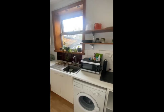 Beautiful large studio with separate bathroom and  Main Photo